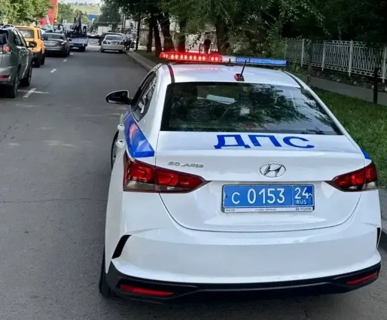 У красноярца с 98 штрафами ГИБДД арестовали Lexus